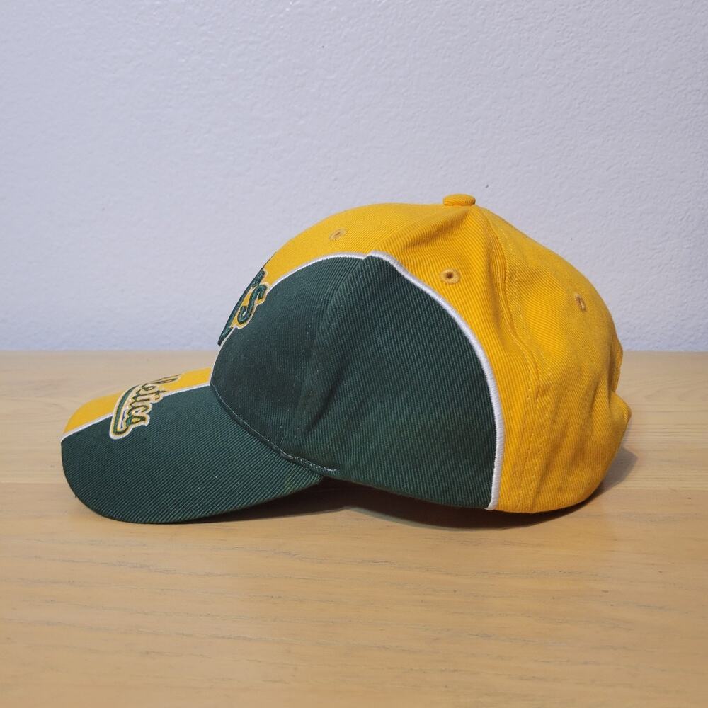 Vintage Oakland Athletics Snapback Hat Rare Embroidered Brim Genuine MLB Merch - Picture 7 of 11